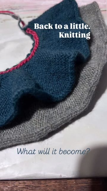 Back to the machine… created this little ruffle.
What do you think it will become? 🧵💭
⸻
Hashtags:
#KnittingLove #Knitspiration #HandmadeWithLove #Knittersofinstagram #WoolAndNeedles #Knitstagram #YarnLovers #CreativeJourney #WIPwednesday #TextileArt #LoveToKnit #machineknitting #NorthernIrelandMade
#ShopLocalNI
#NorthernIrelandBusiness
#NIMakers
#MadeInNI
#LoveNorthernIreland
#NorthernIrelandCrafts