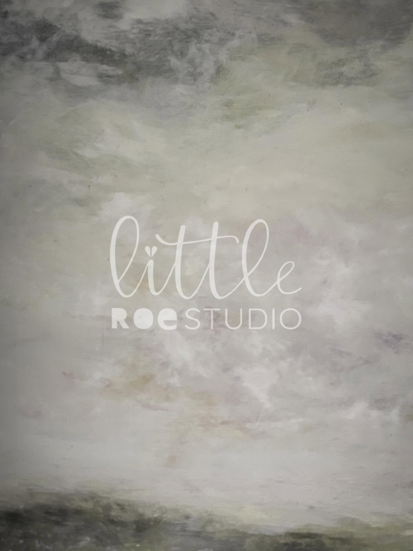 A little glimpse of soft skies and blush light.
A new collection rooted in atmosphere, memory, and muted colours that feel like home. #softskies #northernirelandartist #contemporarypainting #atmosphericart #mutedpalette